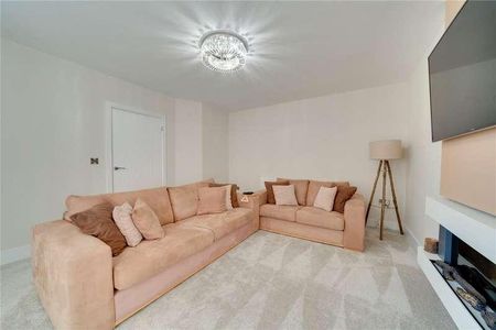 Parkland Avenue, Kidderminster, Worcestershire, DY11 - Photo 3