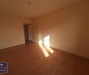 Location Appartement 4 pièces 104m² AGEN 47000 - Photo 5
