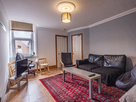 6 bedroom maisonette to rent - Photo 1