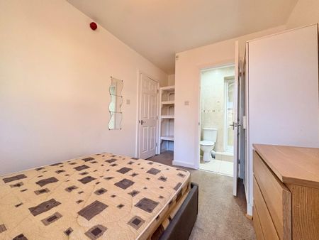 1 bedroom flat to rent - Photo 4