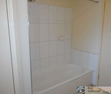 "SPACIOUS ONE BEDROOM" - Photo 3