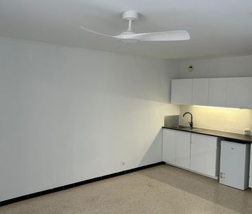 Appartement à louer 1 pièce • 33 m 2 Nîmes - Photo 3