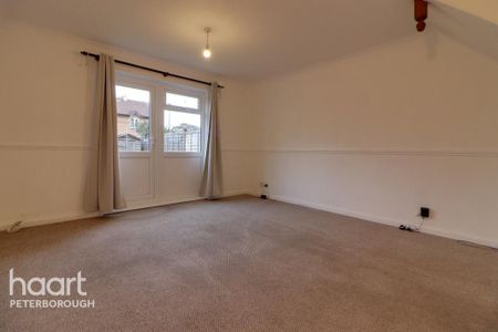 2 bedroom semi-detached house to rent - Photo 4