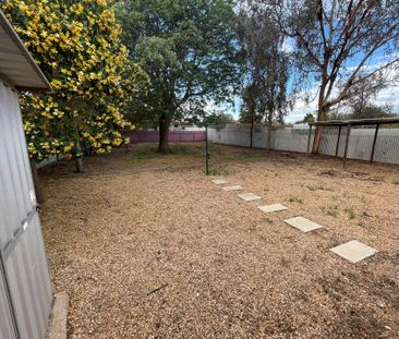 To register & apply for this property, please use this link: https:... - Photo 5