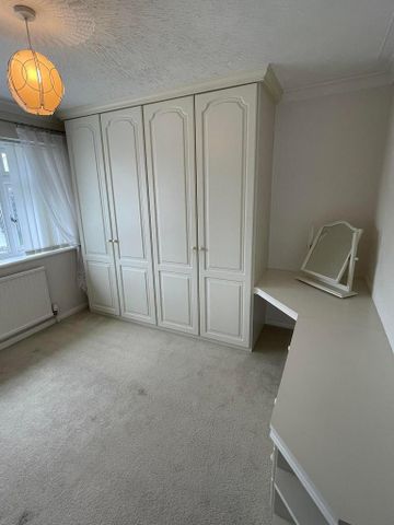 3 bedroom semi-detached house to rent - Photo 5