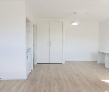 Single room in rooming house - Prime location! - Photo 5