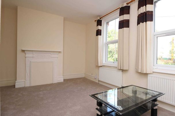Price £1,200 pcm - Available 01/04/2026 - Part Furnished - Photo 1