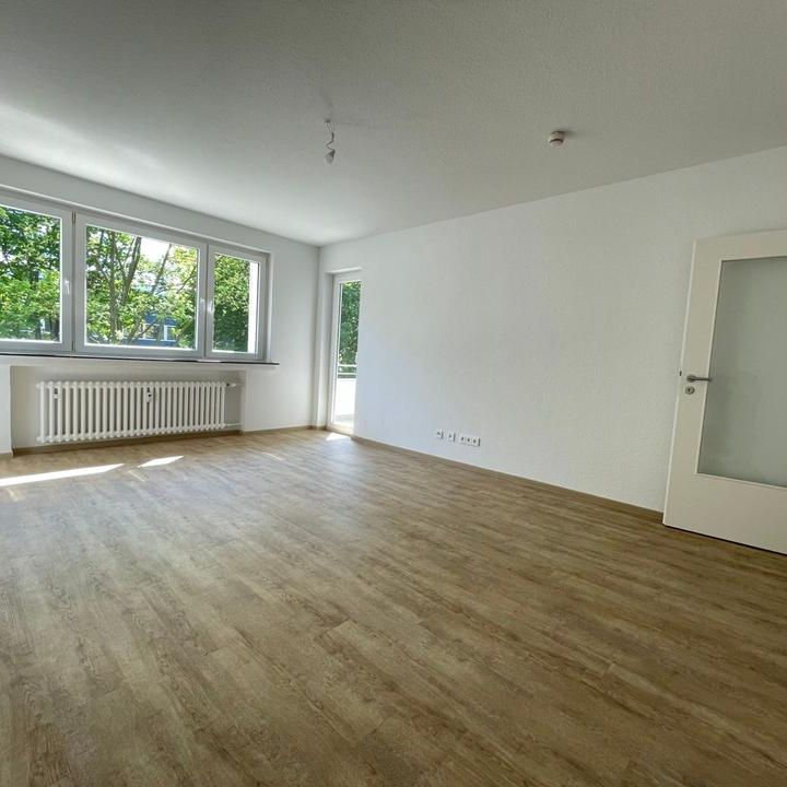 *Balkonwohnung*Erstbezug nach Sanierung*Broich* - Foto 1