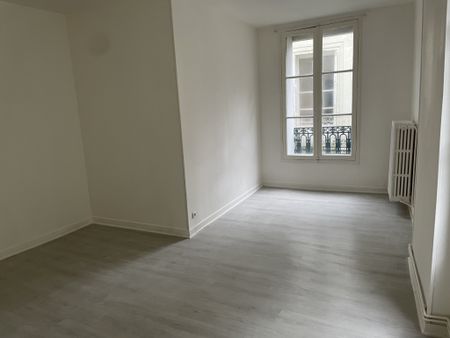 Location Appartement 3 pièces 63m² CHATELLERAULT 86100 - Photo 3