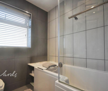 2 bedroom semi-detached bungalow to rent - Photo 2