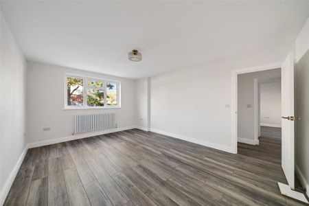 2 bedroom maisonette to rent - Photo 2