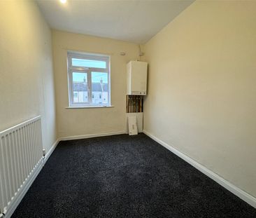 2 Bedroom Terraced - Photo 4