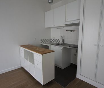 Location Appartement 1 pièce 28m² LE PLESSIS ROBINSON 92350 - Photo 4