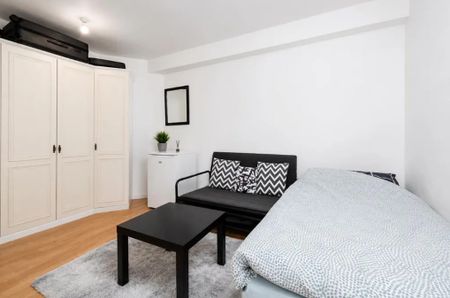 1 Bed Flat, Sloane Avenue, SW3 - Photo 3