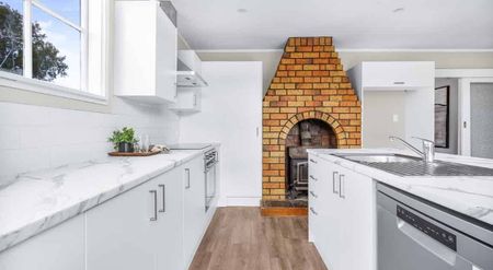 Hamilton East Stunner - Boys High School Zone - Photo 3