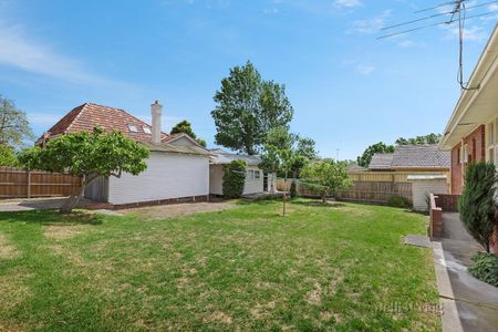 94 High Street, Glen Iris - Photo 2