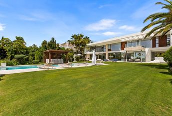 6 bedroom luxury Villa for rent in Nueva Andalucia, Andalusia