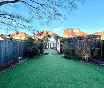 4 bedroom semi-detached house to rent - Photo 6