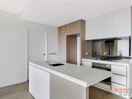 2 Bed, 1 Bath - Photo 4