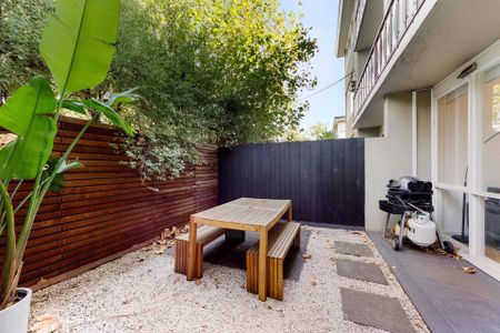 1/209 Dandenong Road, Prahran. - Photo 5