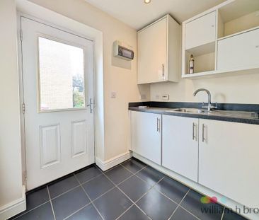 4 bedroom detached house to rent - Photo 5
