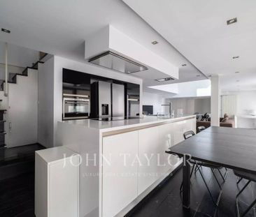 1 room luxury Duplex for rent in Madrid, Autonomous Region of Madrid - Photo 2