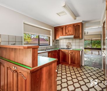 74 Harley Street, Strathdale - Photo 2