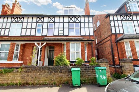 1 bedroom flat to rent - Photo 5