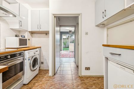 Saint Andrews Square, W11 - Photo 4