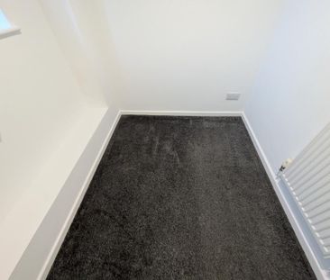 2 bedroom semi-detached house to rent - Photo 4