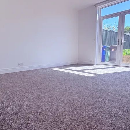 Walshaw Road, Bury - Photo 1
