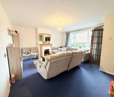 5 bedroom semi-detached house to rent - Photo 2