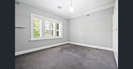 A Classic Beauty with Pool in Prized Location - Photo 5