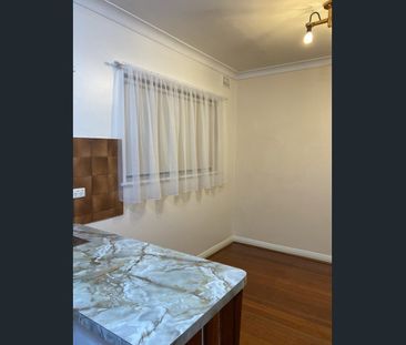 Large family home in a convenient location - Photo 6