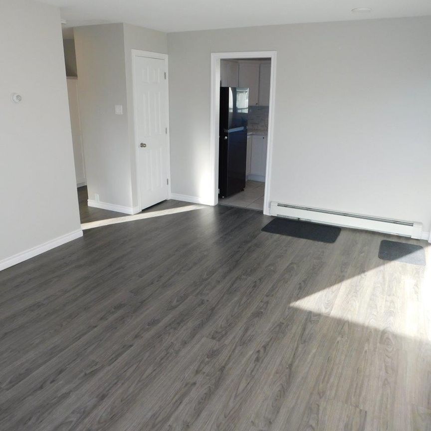 FOR RENT – 25.5 Woodcrest Avenue, Halifax, Nova Scotia - Photo 1