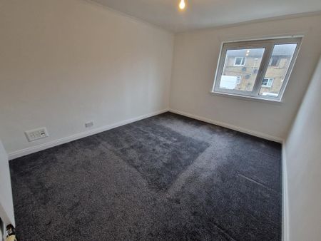 2 bedroom ground floor flat to rent - Photo 5