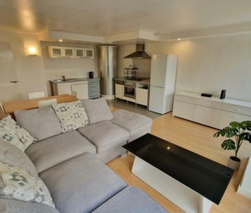 2 Bed Flat, Birmingham, B1 - Photo 2