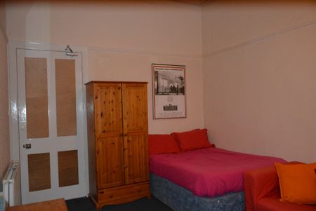 Room in a Shared House, Queen Square, G41 - Photo 4