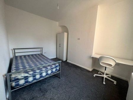 4 bedroom house share to rent - Photo 5