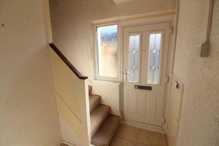 2 bedroom terraced house to rent - Photo 5