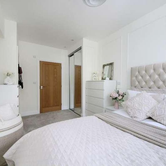 Sutherland Road, W13 - Photo 1