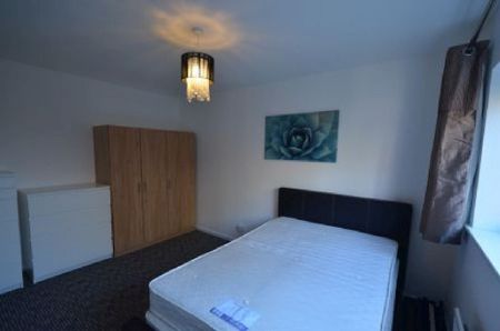 4 bedroom house to rent - Photo 2