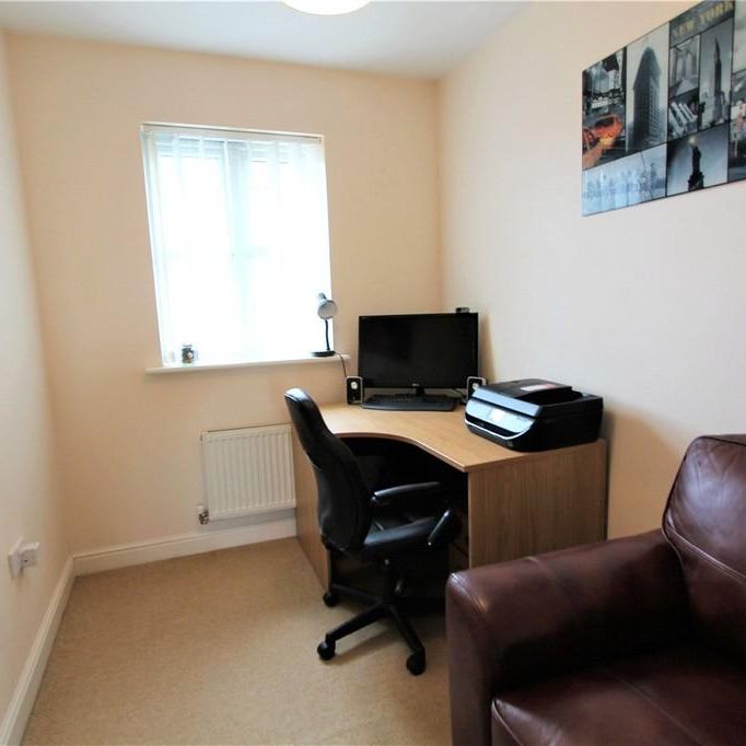 3 bedroom mews to rent - Photo 1