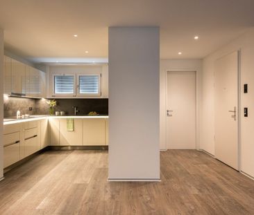 Moderne Attika-Wohnung mit zwei grossen Terrassen! - Foto 4