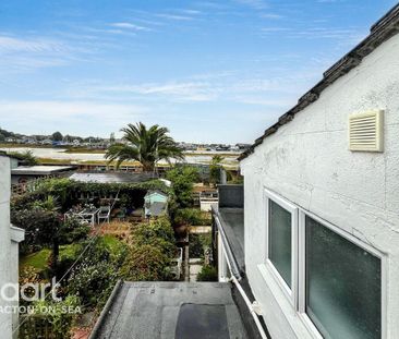 2 bedroom semi-detached house to rent - Photo 6