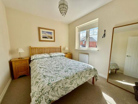 3 bedroom detached house to rent - Photo 4