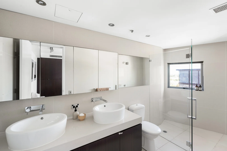 1001 / 417-419 Bourke Street - Photo 2