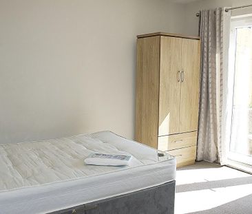 5 bedroom detached house to rent - Photo 3