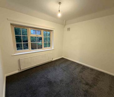 2 bedroom semi-detached house to rent - Photo 5