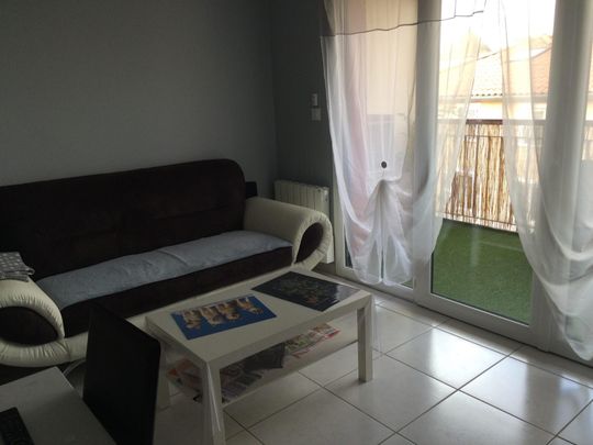 T2 Jassans-Riottier - Photo 1